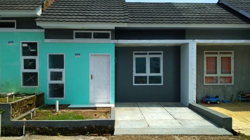 foto tampak rumah tipe 30/60 , 130 blue perumahan TALAGA PESONA INTAN