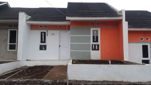foto tampak rumah tipe 30/60 perumahan Buana Margaluyu Residence