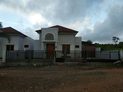 foto tampak rumah tipe 66 perumahan Golden Loti Residence