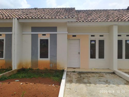 foto tampak rumah tipe 36/72 perumahan BABAKAN KURMA VILLAGE
