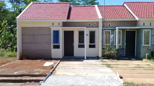 foto tampak rumah tipe 36 perumahan Mutiara Tragung