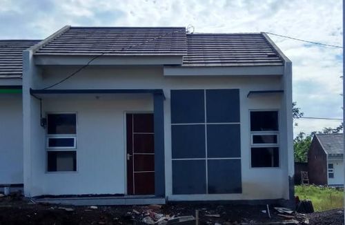 foto tampak rumah tipe 30/72 perumahan GRIYA DIPONEGORO REGENCY