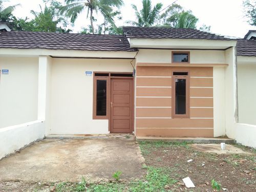 foto tampak rumah tipe 36/72 dan 36/90 perumahan D'kaduhejo 2 Residence