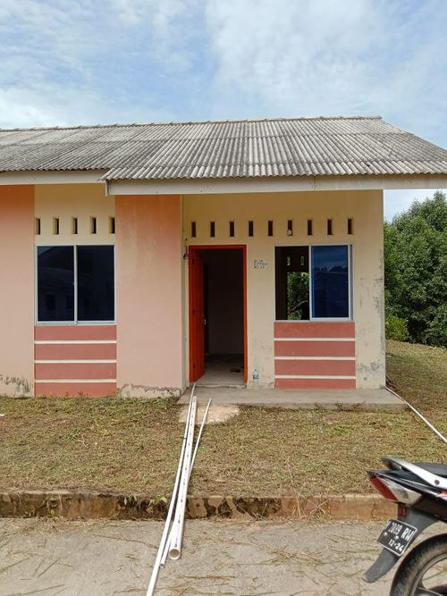 foto tampak rumah tipe 36 perumahan SOLARIS