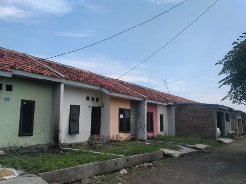foto tampak rumah tipe 30/66 perumahan GRIYA SURYA PERMAI WANGUNHARJA