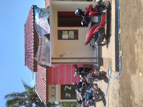 foto tampak rumah tipe E 30 Kom perumahan PERUMAHAN BUMI ASRI JRAGAN