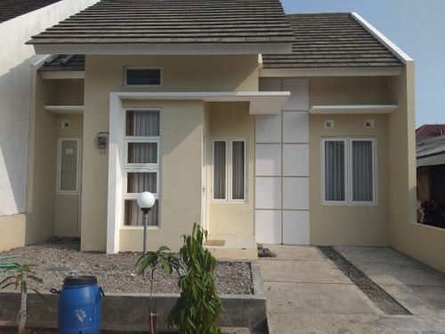 foto tampak rumah tipe 51/90 perumahan KHARISMA REGENCY