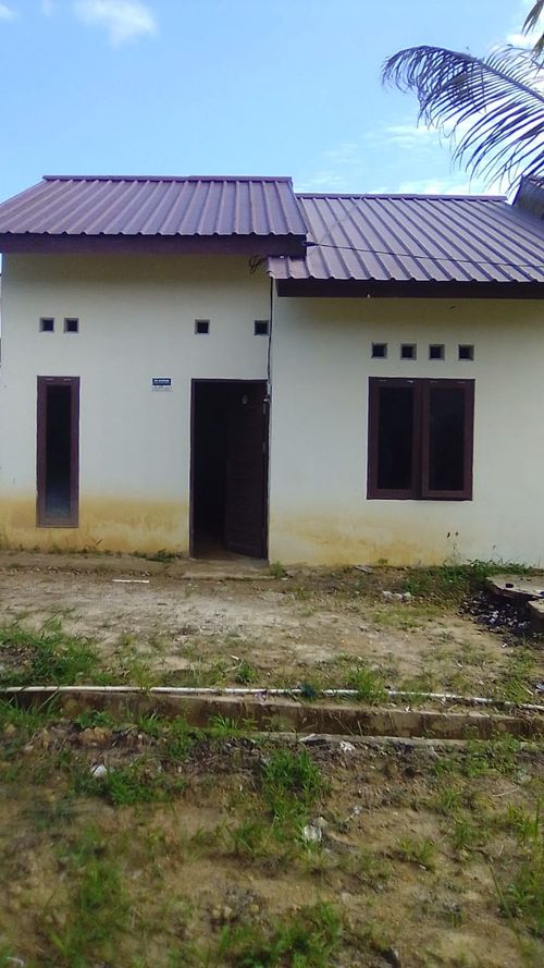 foto tampak rumah tipe 36/84 perumahan PERUMAHAN PURI KARANG JOANG