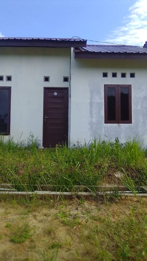 foto tampak rumah tipe 36/84 perumahan PERUMAHAN PURI KARANG JOANG