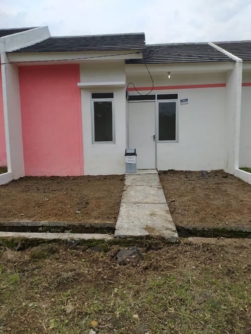 foto tampak rumah tipe Subsidi perumahan PESONA ALAM CISUGIH