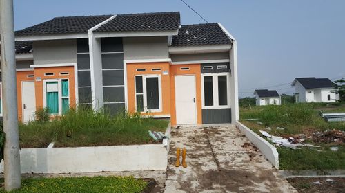 foto tampak rumah tipe Anggrek perumahan Puri Delta Tigaraksa