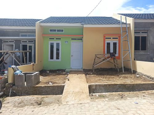 foto tampak rumah tipe 30/84 perumahan ASTAMA CIPACUNG