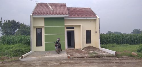 foto tampak rumah tipe KOMERSIAL perumahan STAR RESIDENCE 2 SAMBIROTO