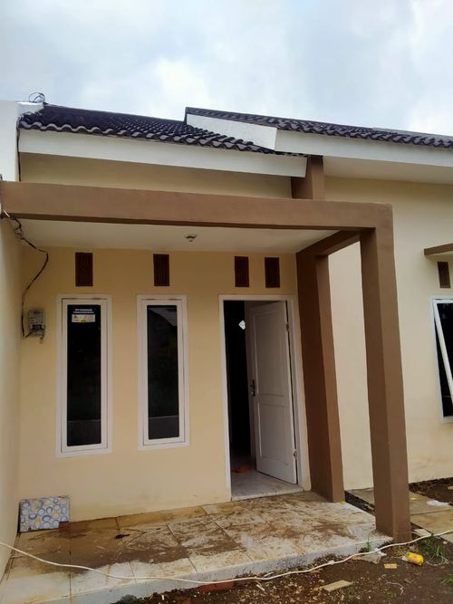 foto tampak rumah tipe Komersil perumahan PERUMAHAN PERMATA PROGO