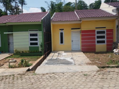 foto tampak rumah tipe 36/72 perumahan Bernung Residence