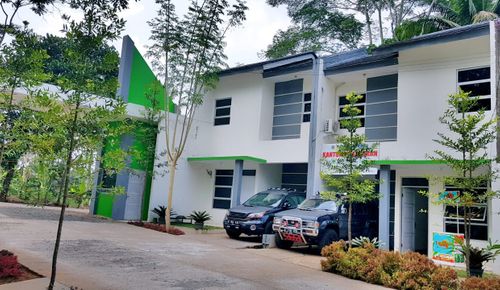 foto tampak rumah tipe 80/66 perumahan Bukit Ciharalang Indah