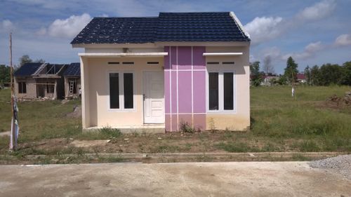 foto tampak rumah tipe 36/84 perumahan CATUR RESIDENCE