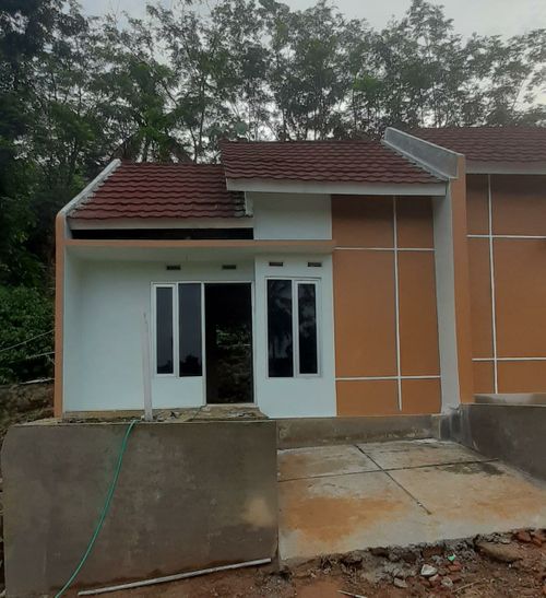foto tampak rumah tipe 30/60 perumahan THE GREEN LEYANGAN 2