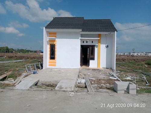 foto tampak rumah tipe 36/72 perumahan GRAND RIZQI EFENDI PATROL