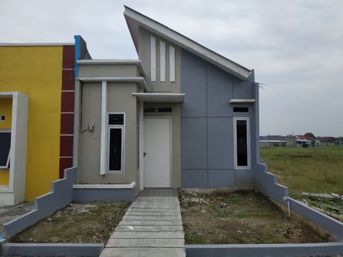 foto tampak rumah tipe 30/54 perumahan Lentera Bandungrejo Permai