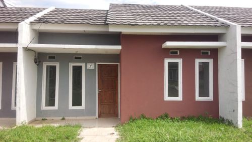 foto tampak rumah tipe 36/72 perumahan PROTANMAS SAMOLO INDAH