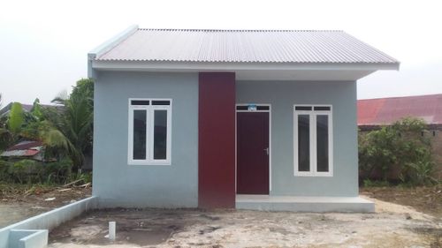 foto tampak rumah tipe Mandiri Asri perumahan Karya Mandiri Asri