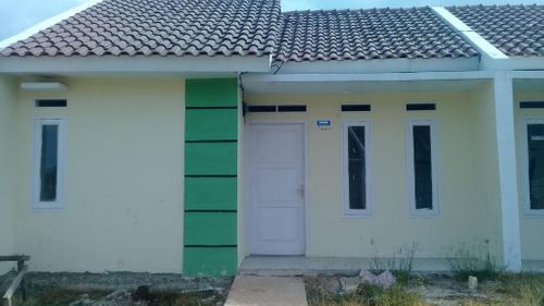 foto tampak rumah tipe 36/72 perumahan Cikondang Regency 2