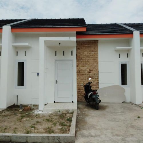 foto tampak rumah tipe 30 perumahan BMW ANGGREK