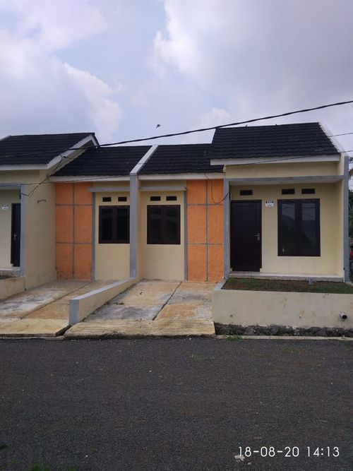 foto tampak rumah tipe 30/60 perumahan Alam Layung Indah