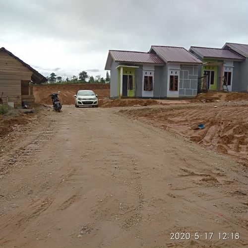 foto tampak rumah tipe 36/108 perumahan RANIA BARUGA PERMAI