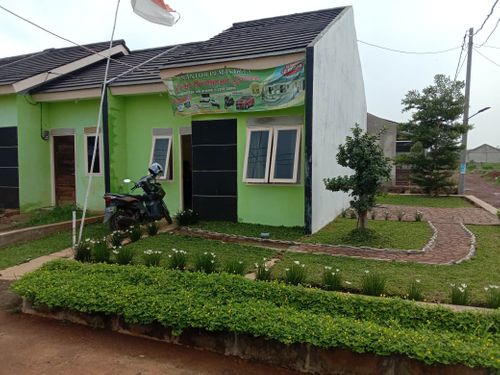 foto tampak rumah tipe 30/60 perumahan Griya Parahyangan Kencana