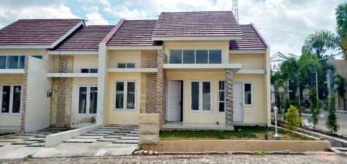 foto tampak rumah tipe 45/96 perumahan PERMATA KHAZANAH ANTIROGO