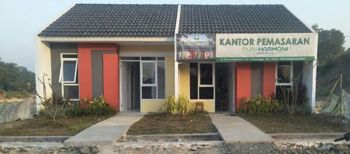 foto tampak rumah tipe 28/60 perumahan Puri Harmoni Cikasungka