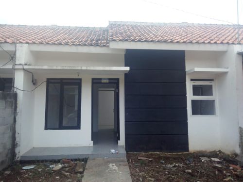foto tampak rumah tipe 30/60 perumahan Golden Village