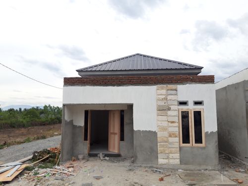 foto tampak rumah tipe 36/91 perumahan Baliase Estate