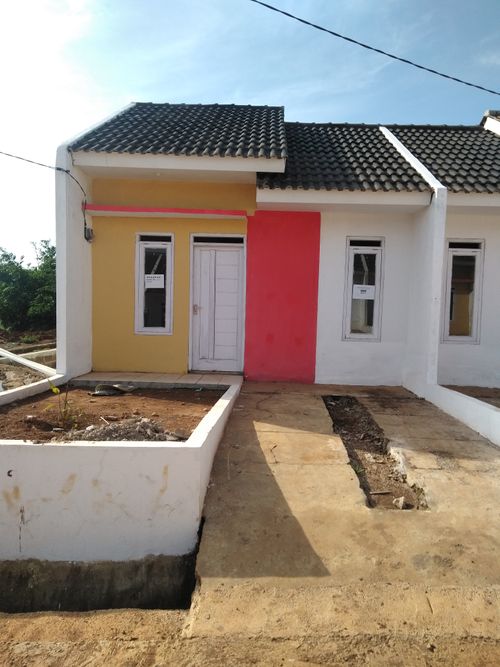 foto tampak rumah tipe 30/60 perumahan BUMI CITRA INDAH Cipedes