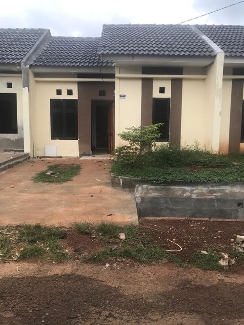 foto tampak rumah tipe 30/60 perumahan GRIYA KARSA CIBENING