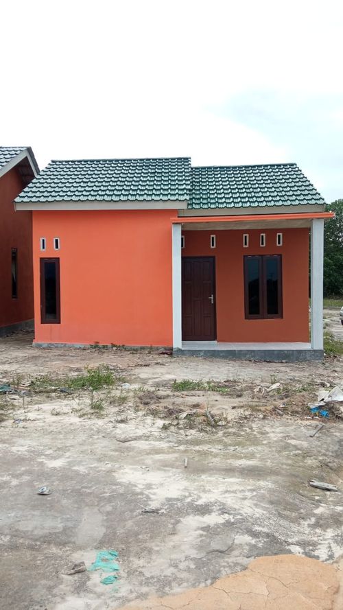 foto tampak rumah tipe 36/150 perumahan Iskandar Estate Residence