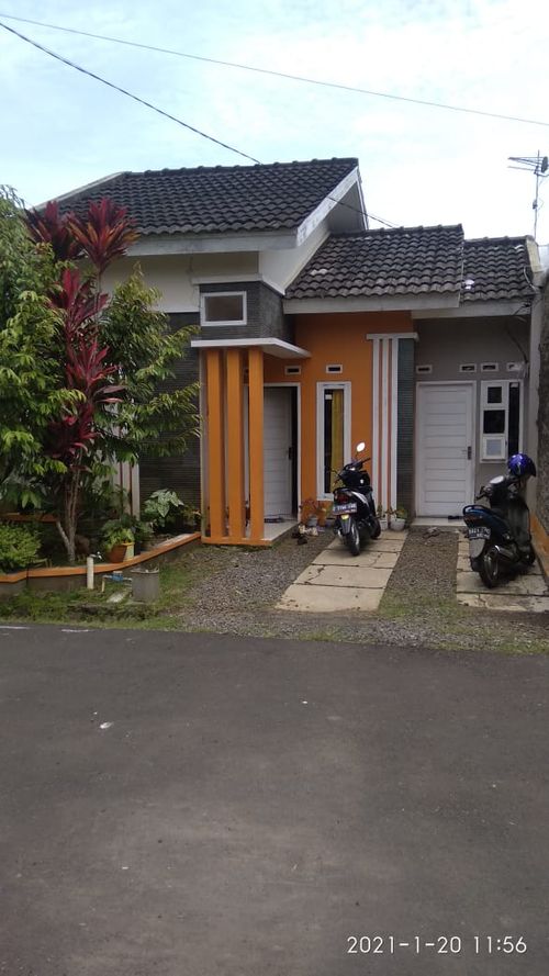 foto tampak rumah tipe 41/105 perumahan Permata Indah Regency 