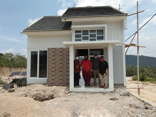 foto tampak rumah tipe 36/72 perumahan VILLA PANENJO ASRI