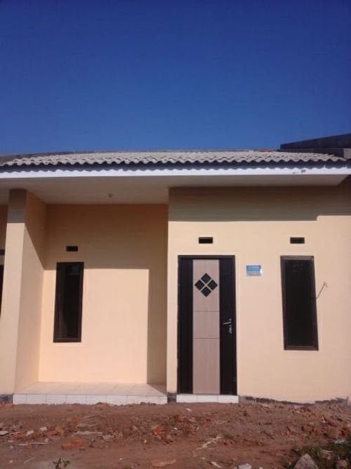 foto tampak rumah tipe 23 perumahan WIROLEGI REGENCY