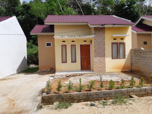 foto tampak rumah tipe 36/108 perumahan Cempaka Pandan Wangi Residence