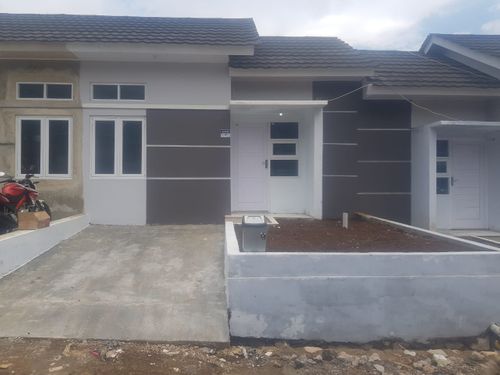 foto tampak rumah tipe 30/60 perumahan Bumi Rancabango Permai