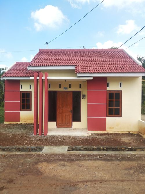 foto tampak rumah tipe 36 perumahan Griya Pulutan Permai