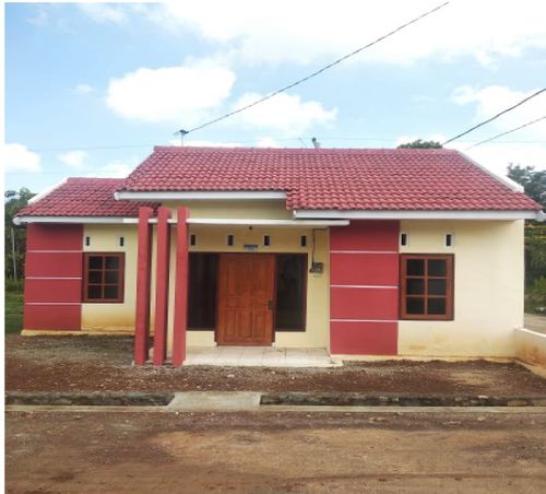 foto tampak rumah tipe 36 perumahan Griya Ngadirojo Indah
