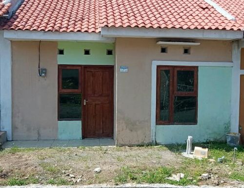 foto tampak rumah tipe 32/83 perumahan GRIYA ALAM ASRI