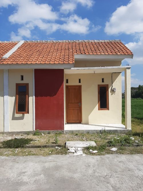 foto tampak rumah tipe 24/60 perumahan DE MALIKA SANGGRAHAN 1