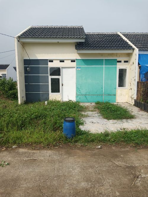 foto tampak rumah tipe MANINJAU 1 perumahan Cikarang Lake View