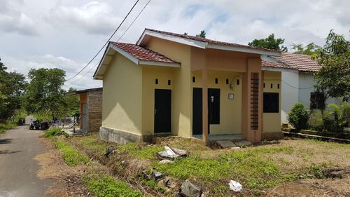 foto tampak rumah tipe 45/160 perumahan PERUMAHAN PESONA LIANGANGGANG PERMAI