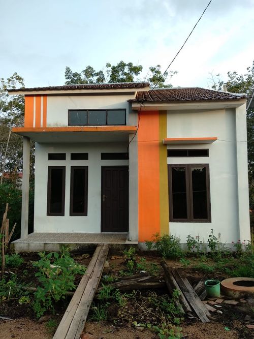 foto tampak rumah tipe 36 perumahan MAHKOTA GADING 2